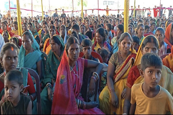 Chatra News: टंडवा में रैयतों का शक्ति प्रदर्शन, सड़क निर्माण को बताया क्षेत्रीय विकास की जरूरत
