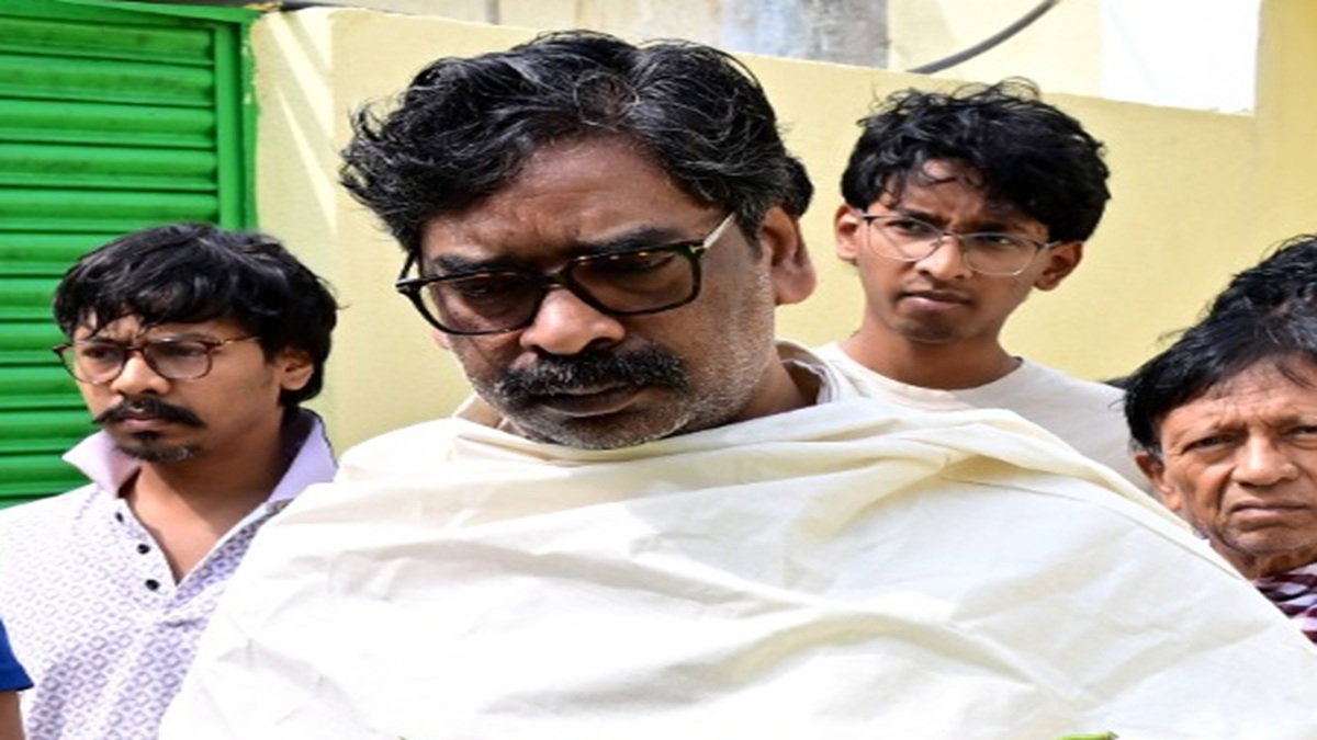 CM Hemant