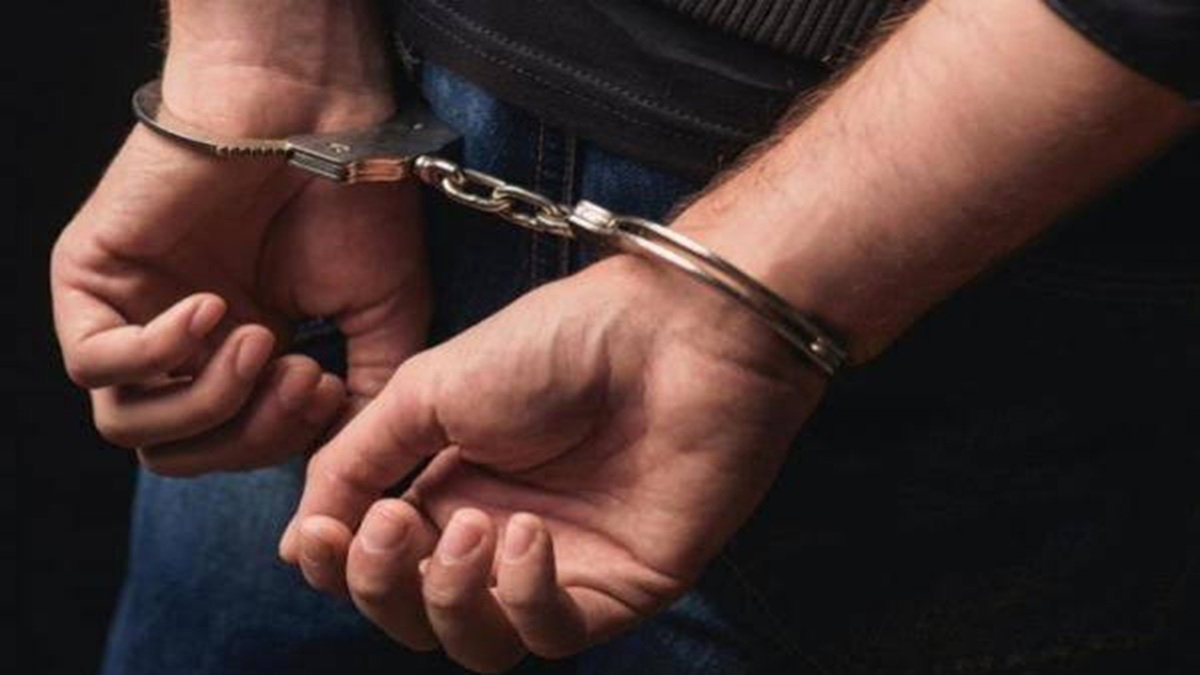 मांडर में पूर्व आर्मी जवान का मकान तोड़ने के मामले में दो गिरफ्तार, मुख्य आरोपी अब भी फरार