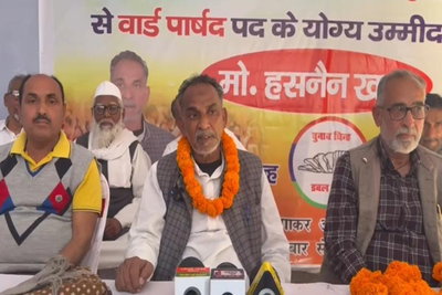 पलामू : हसनैन खान ने वार्ड 28 के मतदाताओं से की वोट की अपील