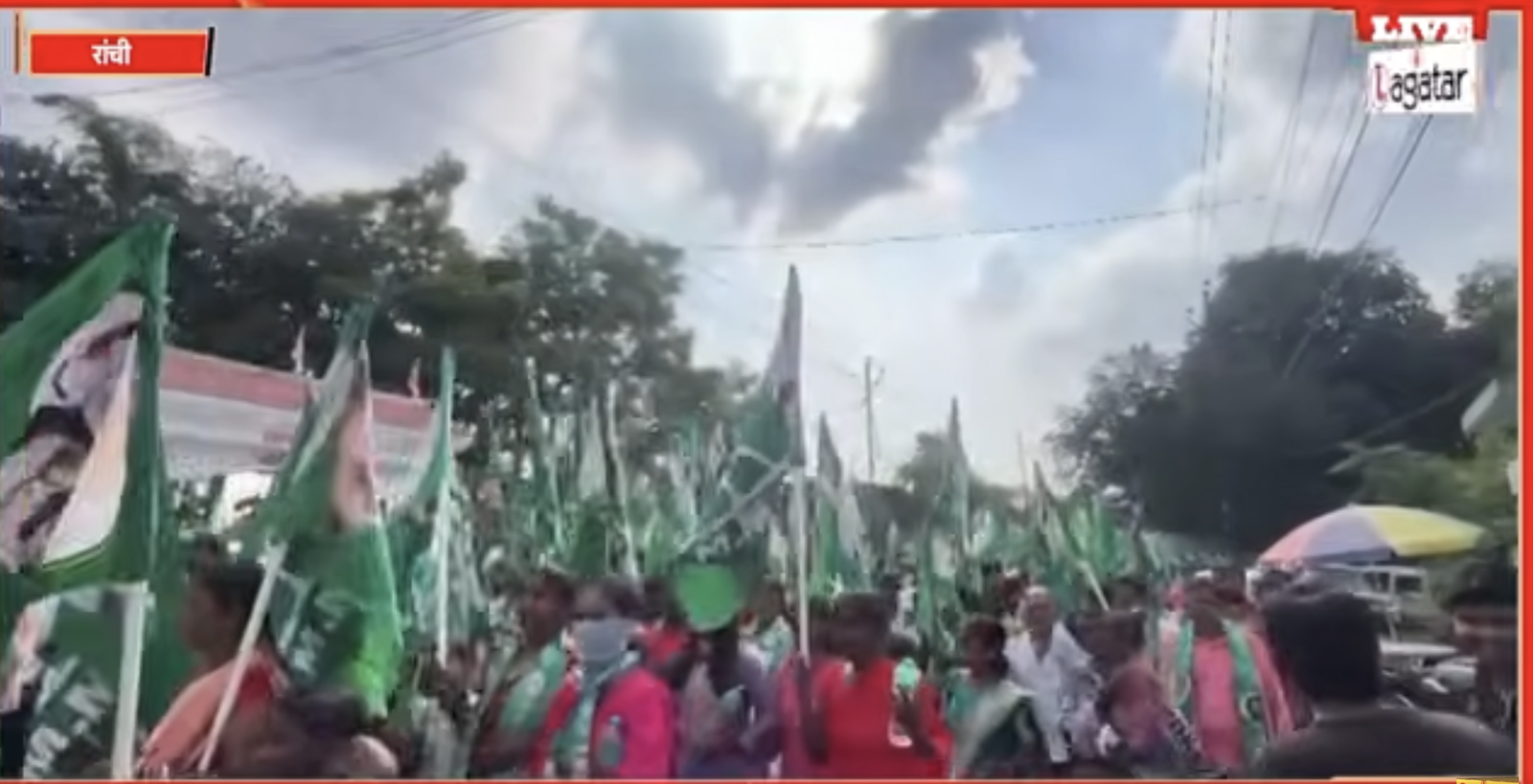 रांची : करोड़ों नामों की कटौती पर सवाल, चुनाव आयोग के बचाव में क्यों उतरा विपक्ष? || livelagatar
