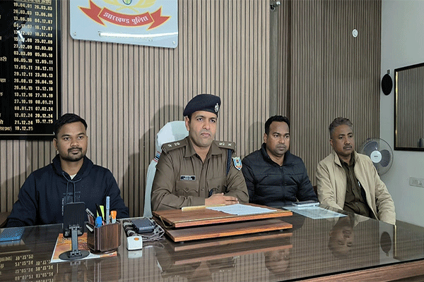 रांची: किन्नरों से मारपीट व पुलिस पर गाड़ी चढ़ाने के मामले में दो आरोपी अरेस्ट