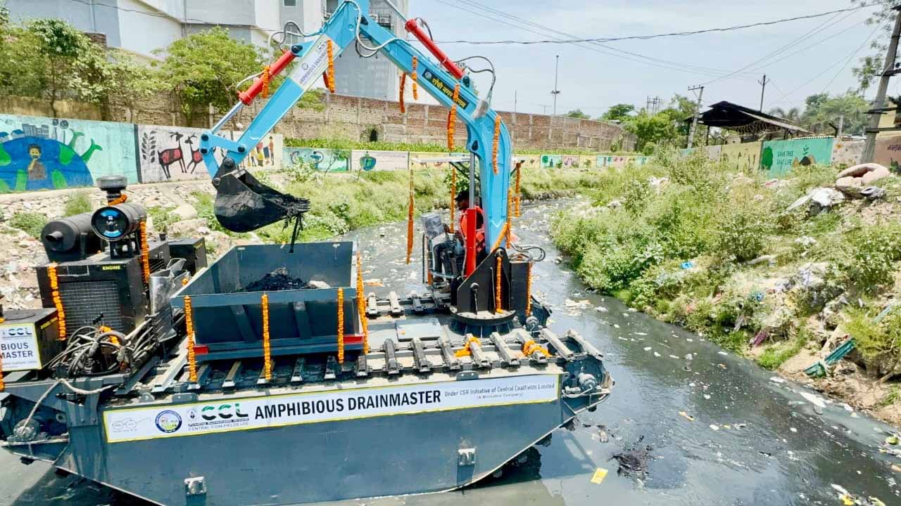 Ranchi News : 1.50 करोड़ की ड्रेन मास्टर मशीन से होगी जलाशयों की सफाई