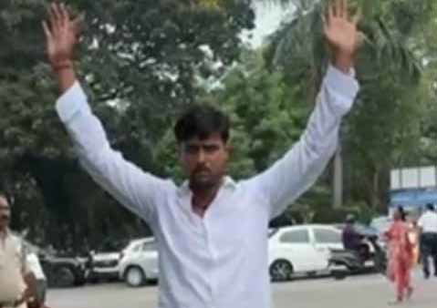 BREAKING: हिमांशु सिंह हत्याकांड में नामजद आरोपी राहुल दुबे ने किया सरेंडर