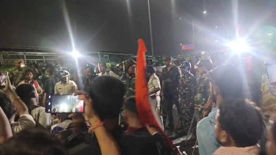 JPSC-JSSC Protest : विधानसभा घेराव से लौटते समय पुलिस-छात्रों के बीच नोकझोंक, लाठी चार्ज, कई घायल