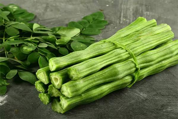 डायबिटीज से लेकर ग्लोइंग स्किन तक, सहजन के जबरदस्त फायदे