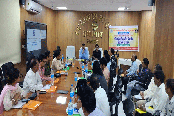 जनगणना एक महत्‍वपूर्ण राष्‍ट्रीय कार्य : लातेहार डीसी