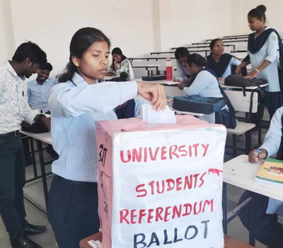 आइसा ने आरयू में विद्यार्थियों की समस्याओं को लेकर चलाया ‘छात्र जनमत संग्रह’ अभियान