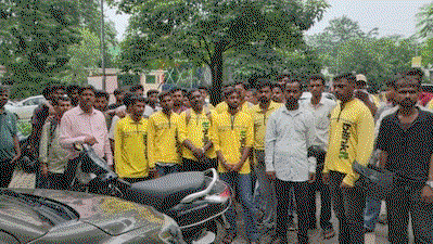 Jamshedpur News  : पेआउट कटौती के विरोध में ब्लिंकिट की हड़ताल, 150 परिवारों की आजीविका पर संकट