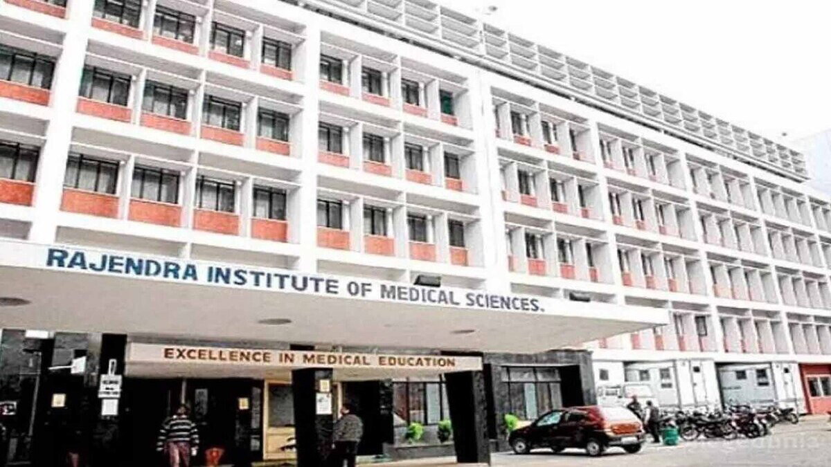 रिम्स में 8 साल की बच्ची की दुर्लभ बीमारी की जटिल सर्जरी सफल