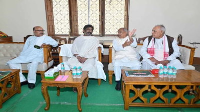 Ramgarh News : नेमरा में हेमंत सोरेन से मिले विस अध्यक्ष रवींद्रनाथ महतो समेत कई जनप्रतिनिधि