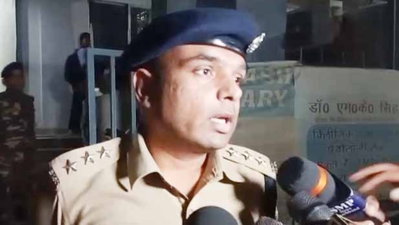 रांची में साइबर अपराध के खिलाफ पुलिस की कार्रवाई, 11 लोग हिरासत में