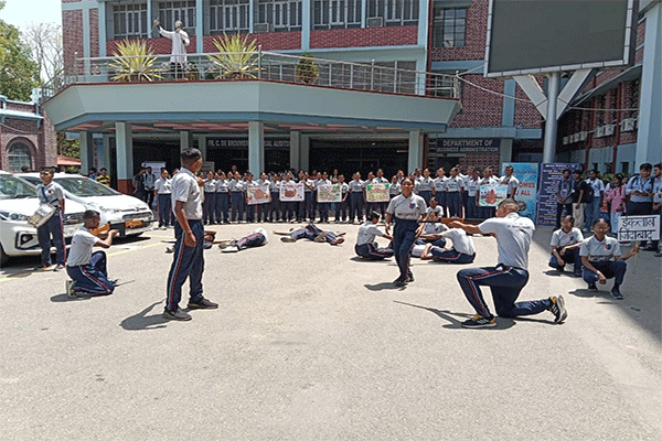 जलियांवाला बाग हत्याकांड के शहीदों की स्मृति में NCC कैडेट्स का नुक्कड़ नाटक