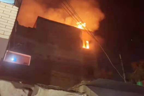 दरभंगा : खाना बनाते वक्त फटा सिलेंडर, पति-पत्नी व मासूम की जलकर मौत