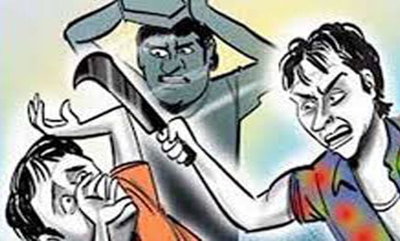 Godda News : पूर्व विधायक के निजी सहायक पर जानलेवा हमला, धारदार हथियार से किया वार
