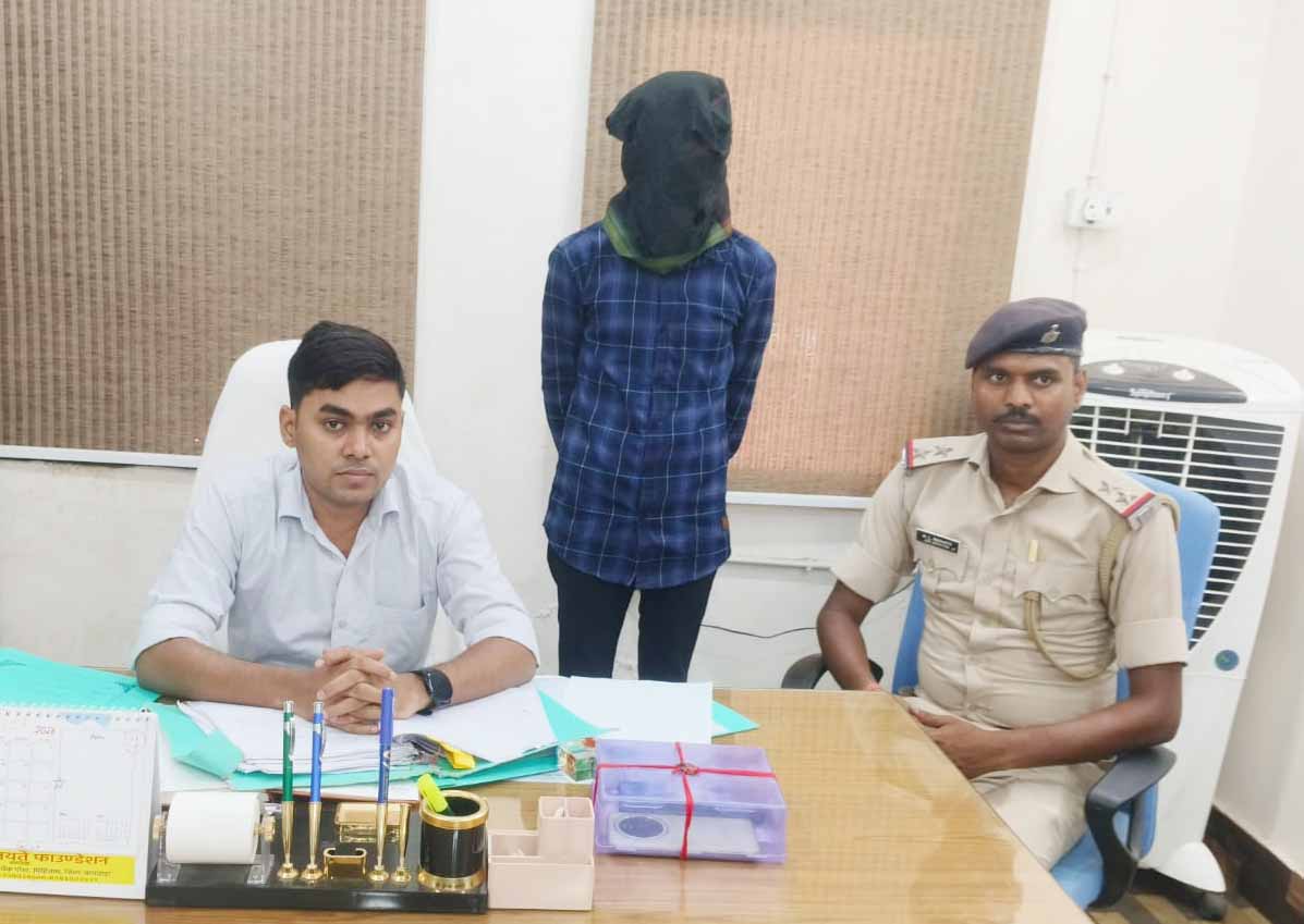 जामताड़ा में साइबर अपराधी गिरफ्तार, PhonePe कैशबैक का झांसा देकर करता था ठगी