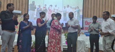 Ramgarh News : मेधा सम्मान समारोह में विद्यार्थियों को किया गया सम्मानित
