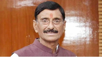 छात्रों पर कार्रवाई को लेकर रक्षा राज्य मंत्री संजय सेठ ने सरकार को घेरा