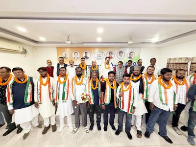 बोकारो के लोगों ने ली कांग्रेस की सदस्यता, केशव महतो रहे मौजूद