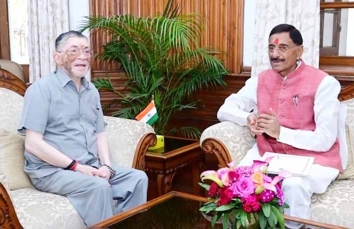 राज्यपाल से मिले संजय सेठ, विश्वस्तरीय लाइब्रेरी में एक फ्लोर परमवीरों के नाम करने की मांग