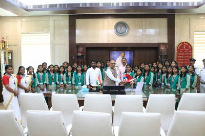 पोटका के कस्तूरबा गांधी बालिका विद्यालय की छात्राओं ने झारखंड विस की कार्यवाही देखी