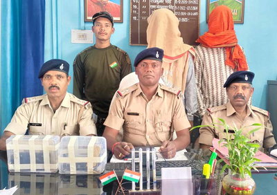 मैक्लुस्कीगंज से आर्म्स एक्ट मामले में दो अपराधी गिरफ्तार