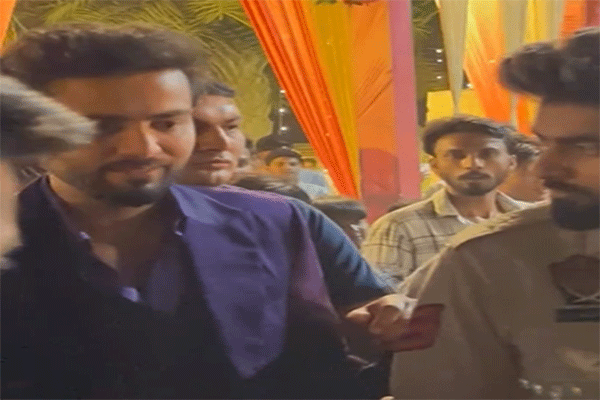 Elvish Yadav की एक झलक के लिए बेताब फैंस, सुल्तानपुर में भारी भीड़