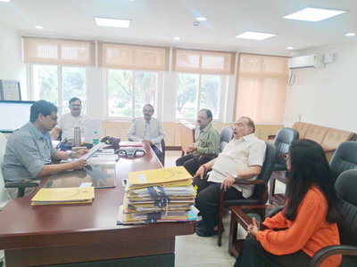 झा. छोटे अस्पतालों को बड़ी राहत की तैयारी, 50 बेड तक क्लिनिकल एक्ट में छूट संभव