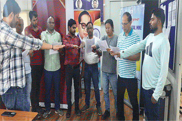 Latehar News: DVC तुबेद कोल माइंस में स्वच्छता शपथ समारोह का आयोजन