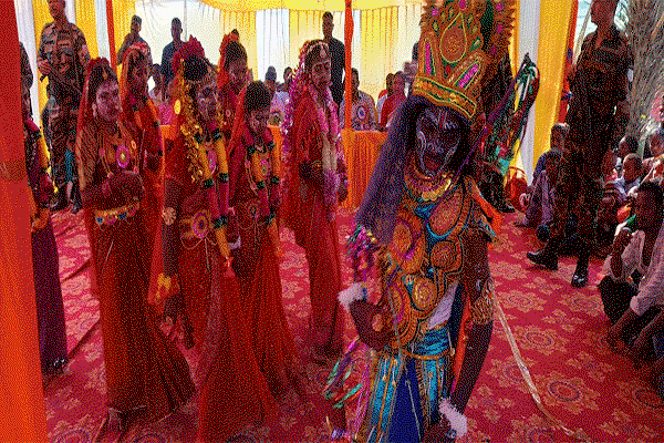 Chaibasa News : छऊ नृत्य झारखंड की गौरवशाली सांस्कृतिक पहचान है : मंत्री दीपक बिरुवा