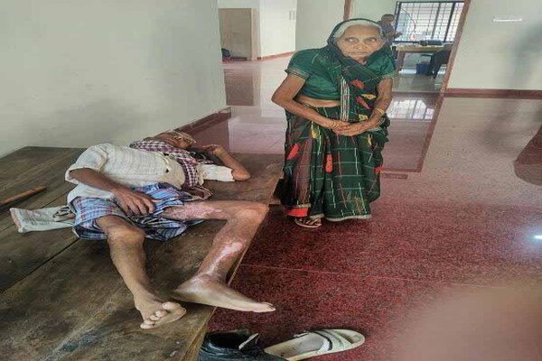 Ranchi News: दिव्यांग बेटे को लेकर थाने पहुंची मां, घर कब्जा दिलाने की लगाई गुहार