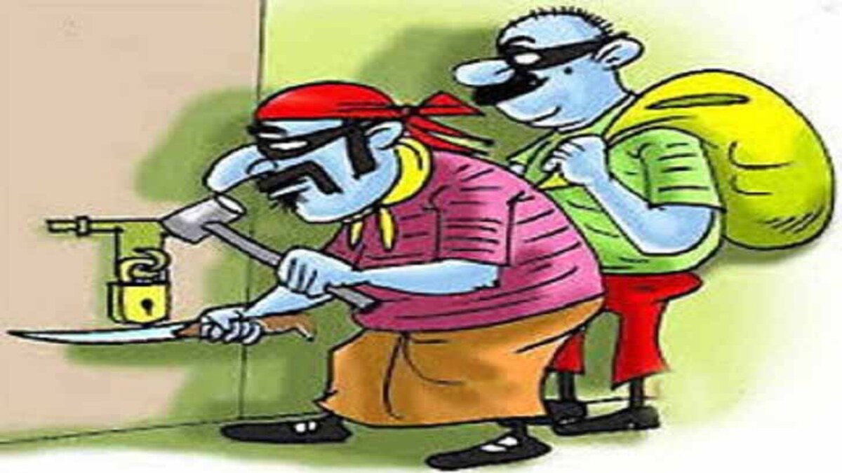 Jamshedpur News : बारीडीह शराब दुकान में चोरी, शेड काटकर 70 हजार ले उड़े