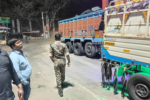 लातेहार : 102 वाहनों की जांच, 68 का कटा चालान,  एक गाड़ी जब्त