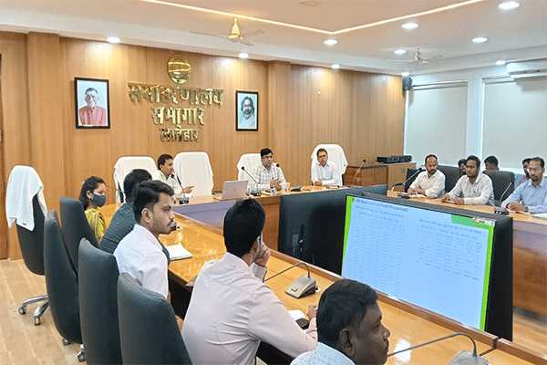 लातेहार : रसोई गैस की होम डिलीवरी कराएं: डीडीसी