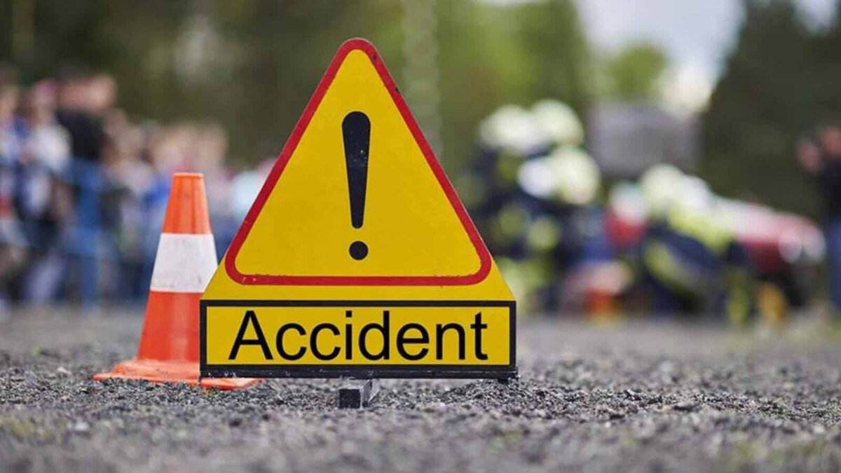 Ranchi: पूजा कर लौट रहे तीन नाबालिग हादसे का शिकार, ट्रक की चपेट में आने से दो की मौत