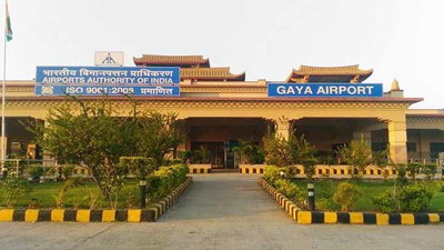 गयाजी एयरपोर्ट पर लावारिस बैग से 10 करोड़ का गांजा बरामद