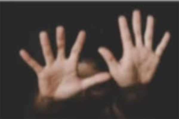 लातेहार : युवती के साथ सामूहिक दुष्‍कर्म के बाद गांव में तनाव का माहौल