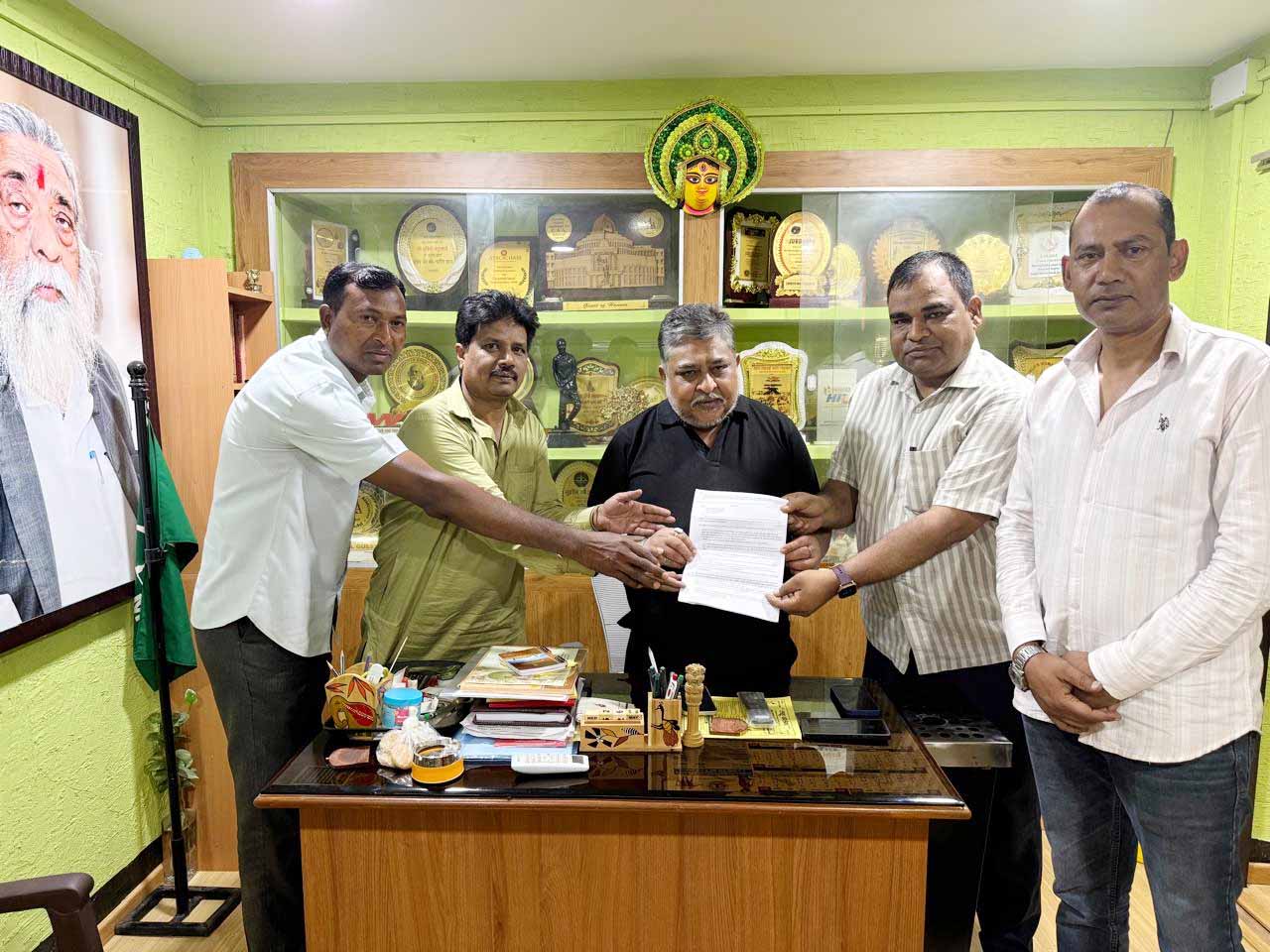 झारखंड में ब्लड बैंक निजीकरण के खिलाफ आवाज, सुप्रियो भट्टाचार्य से मिला रक्तदान संगठनों का प्रतिनिधिमंडल