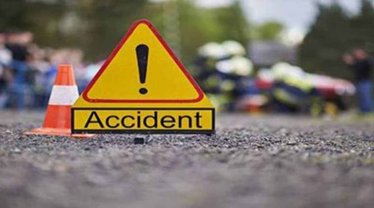 Bihar News : बगहा में तेज रफ्तार का कहर, स्कॉर्पियो ने साइकल व ट्रक को मारी टक्कर, 6 घायल