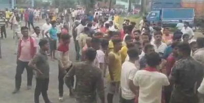 Godda News : पोड़ैयाहाट में दिनदहाड़े मुखिया पर फायरिंग, बाल-बाल बची जान