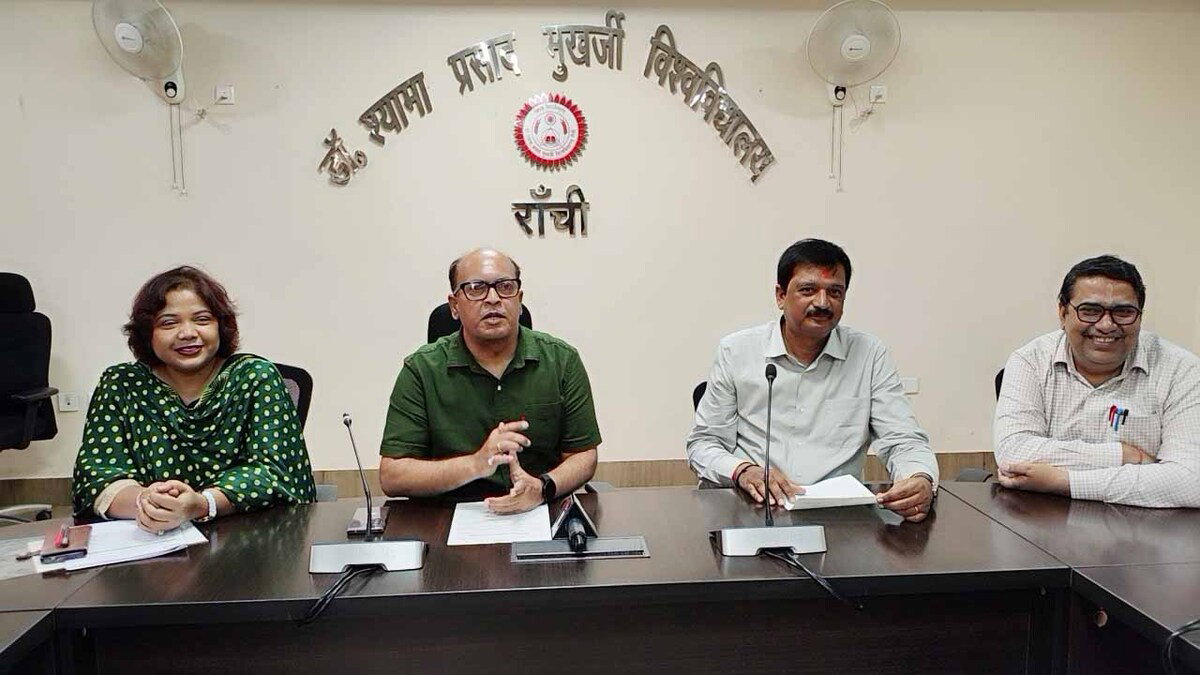 convocation ceremony meeting