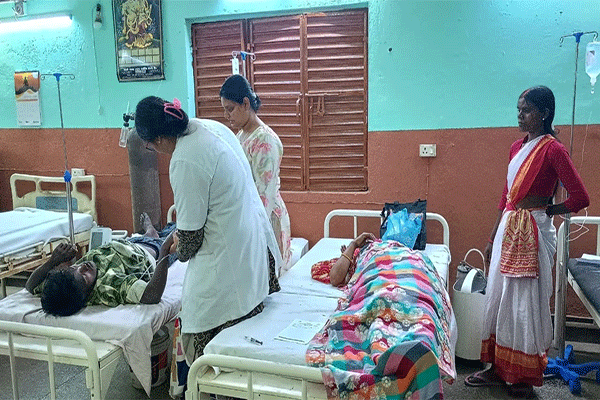 लातेहार : अनियंत्रित होकर स्कूटी गिरी, दो घायल, रिम्स रेफर