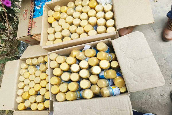 साहिबगंज में नकली कीटनाशक का भंडाफोड़, करोड़ों की दवा जब्त, महिला हिरासत में