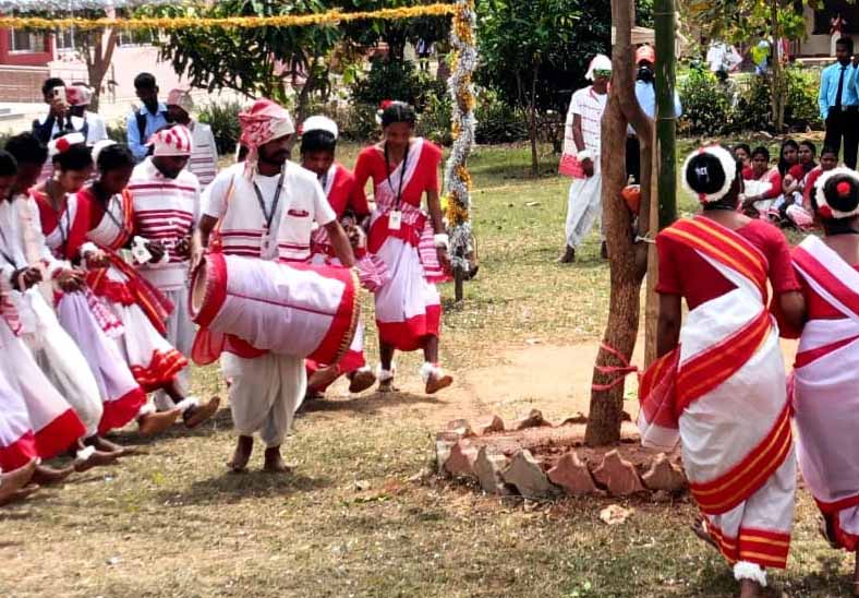सरहुल पर उपवास 20 से, हातमा सरना स्थल में शाम को रखा जाएगा घड़ो में पानी