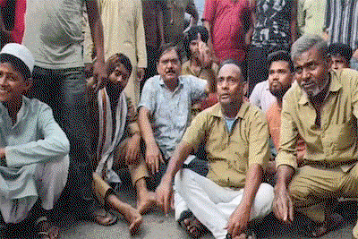 Jamshedpur News : वाहन जांच के दौरान टेंपो चालक व पुलिस में विवाद,यातायात बाधित