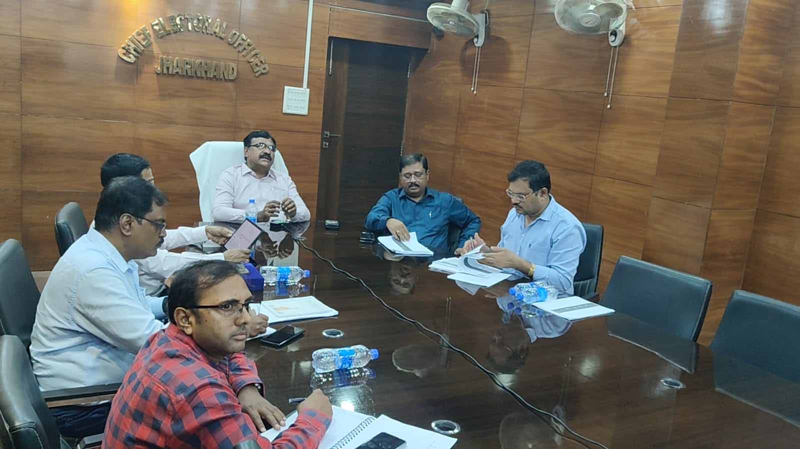 Jharkhand : 30 जून से घर-घर पहुंचेंगे बीएलओ, मतदाता फॉर्म भरकर करें जमा