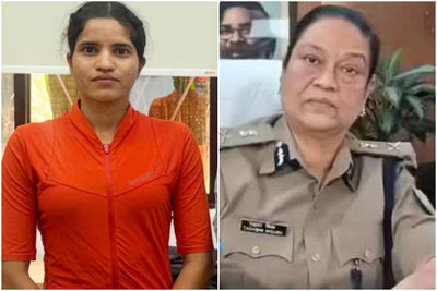 झारखंड DGP तदाशा मिश्रा ने MP की साइकिलिस्ट व पर्वतारोही को दिलाई साइकिल