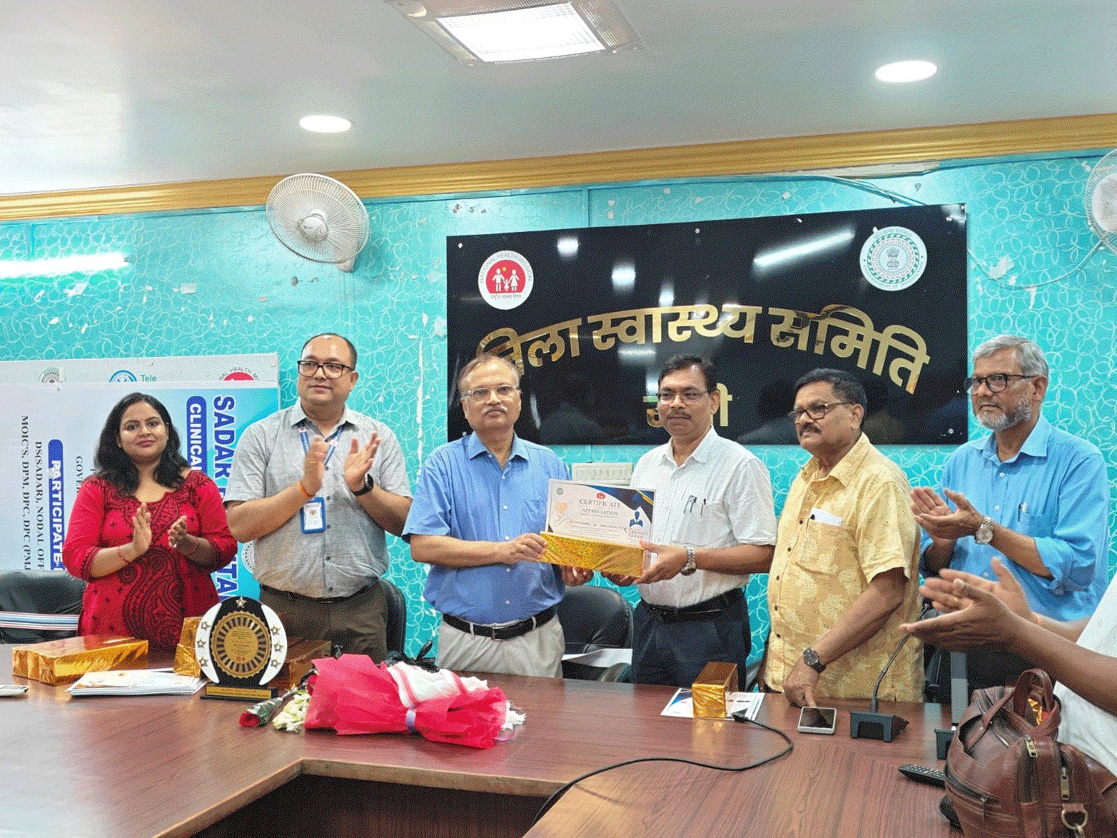 Doctor's Day  : चिकित्सकों का सम्मान, बेहतर स्वास्थ्य सेवा जारी रखने का संदेश