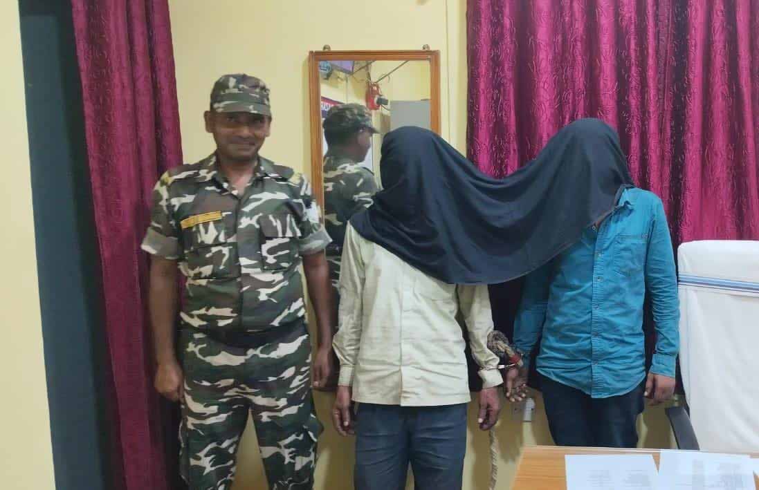 Ranchi News : 1.684 किलो गांजा के साथ 2 तस्कर गिरफ्तार