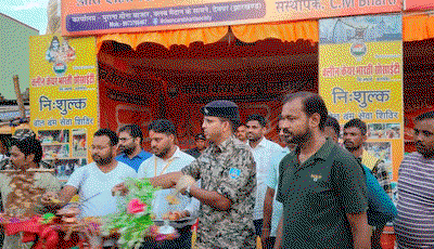 Deoghar News  : खिजुरिया में कांवरियों के लिए निःशुल्क सेवा शिविर का आयोजन